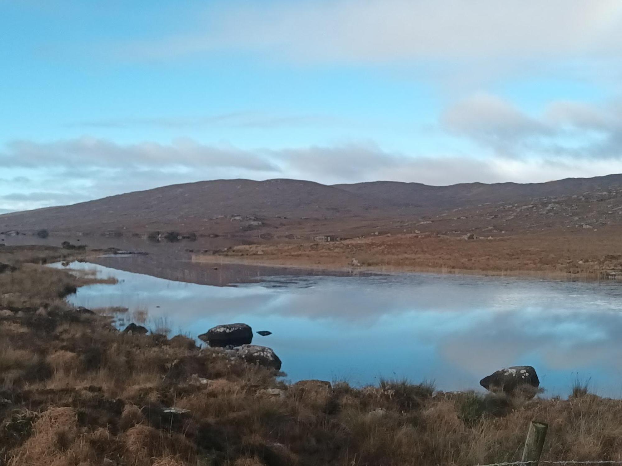 Connemara Lake View Apartment Camus Eighter Εξωτερικό φωτογραφία